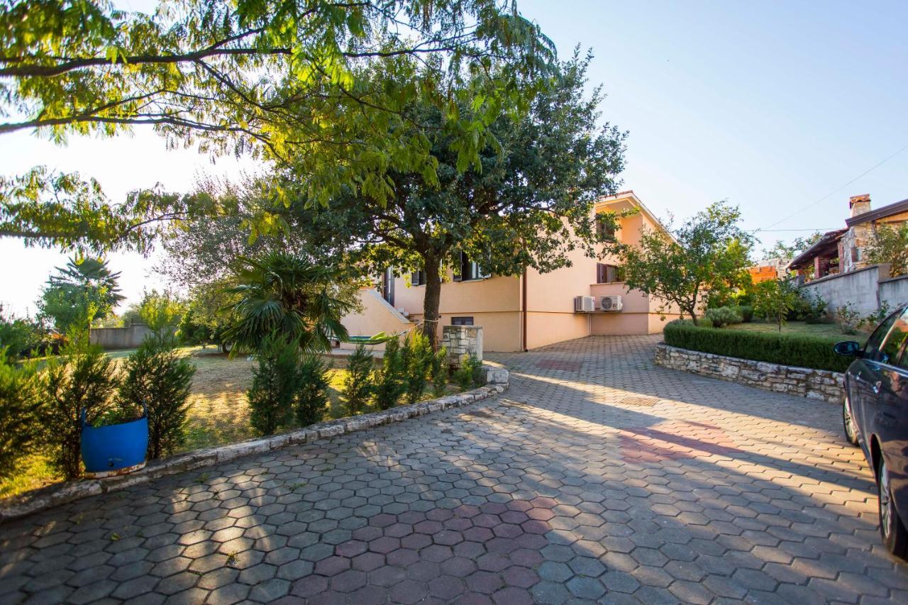 Holiday House Alex Rovinj Bagian luar foto