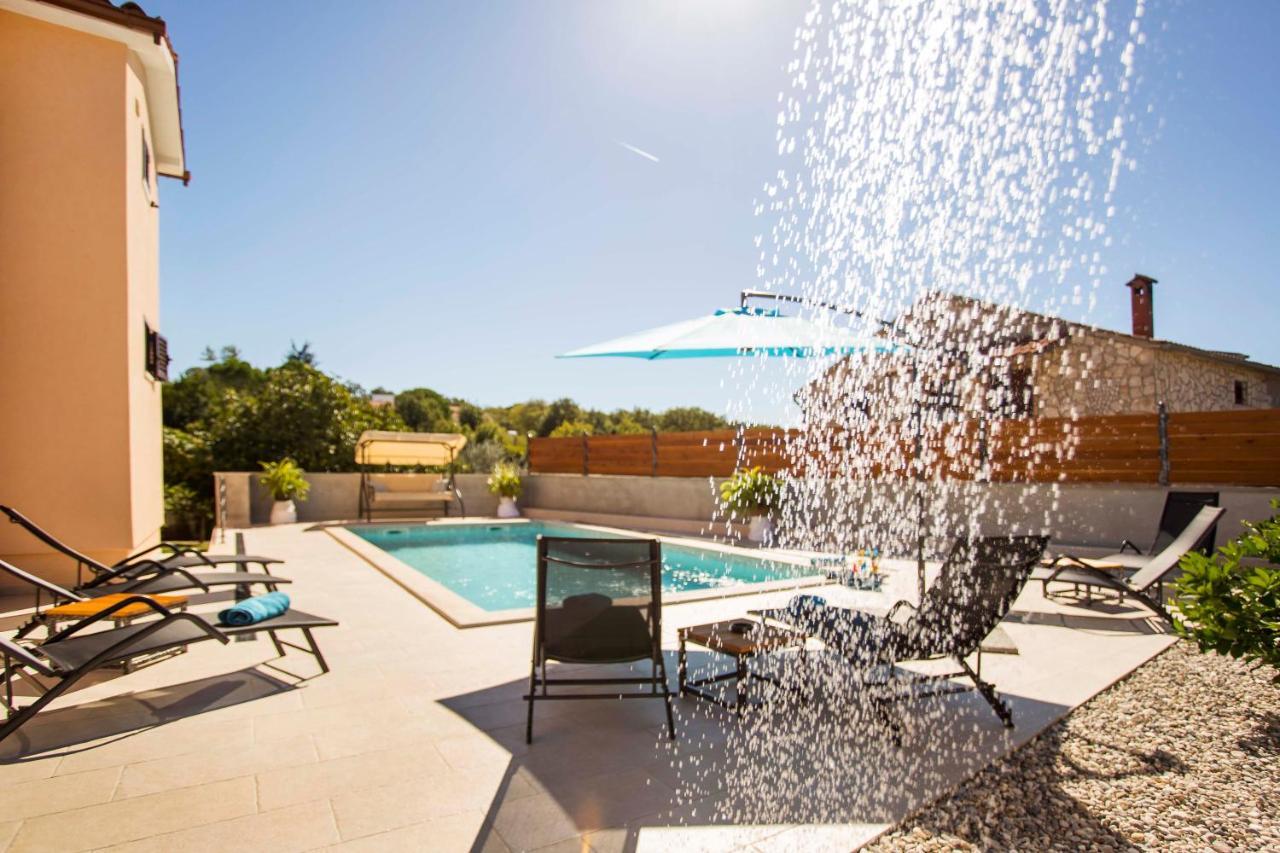 Holiday House Alex Rovinj Bagian luar foto