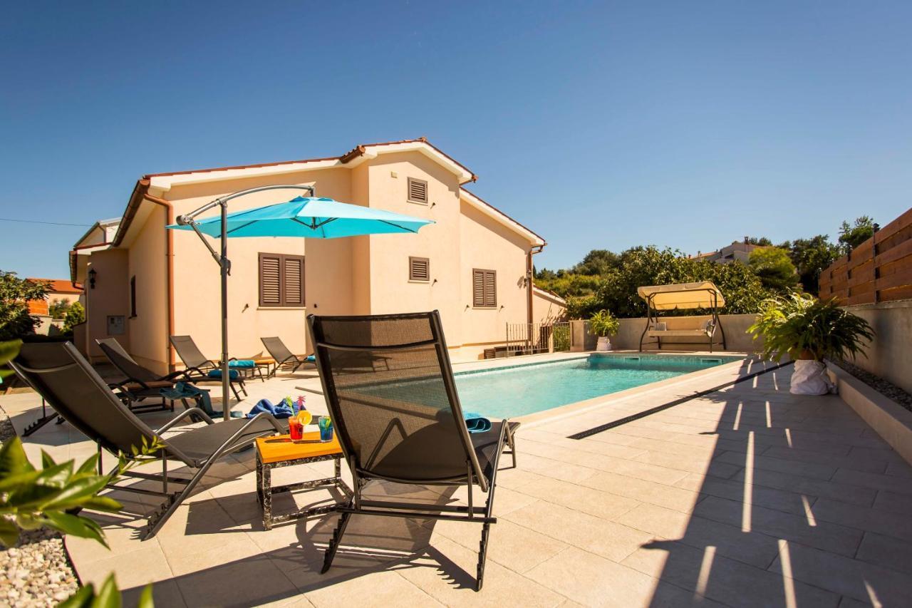 Holiday House Alex Rovinj Bagian luar foto