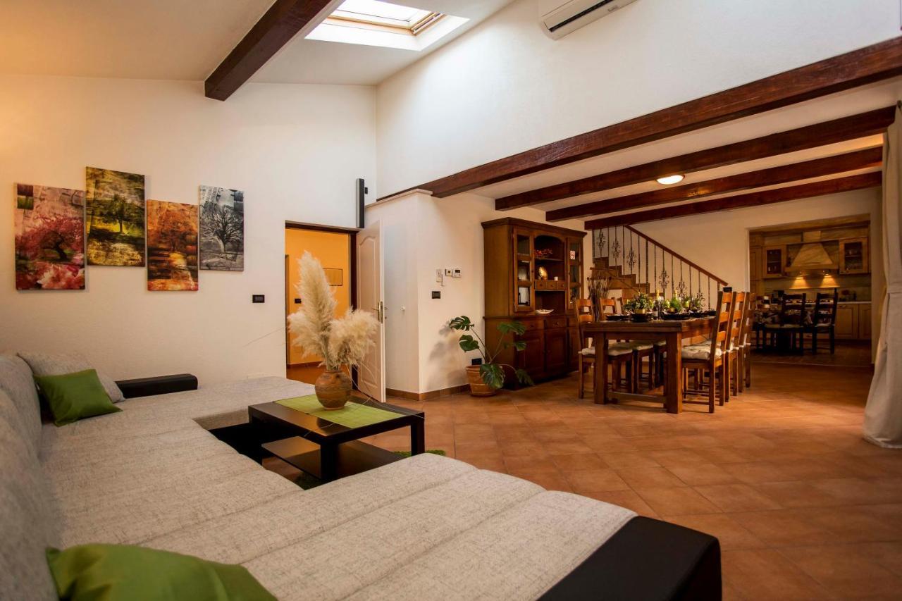 Holiday House Alex Rovinj Bagian luar foto