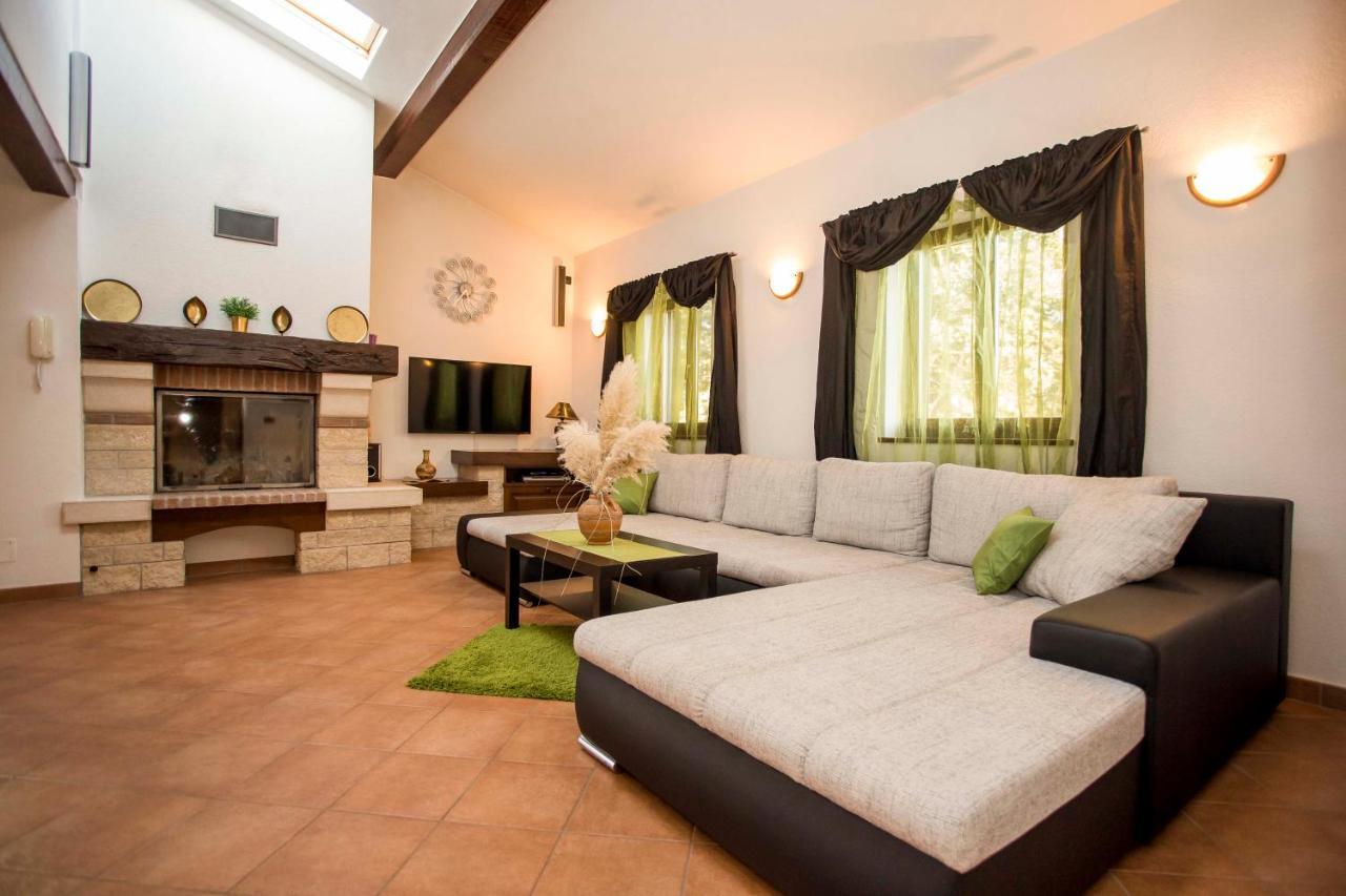 Holiday House Alex Rovinj Bagian luar foto