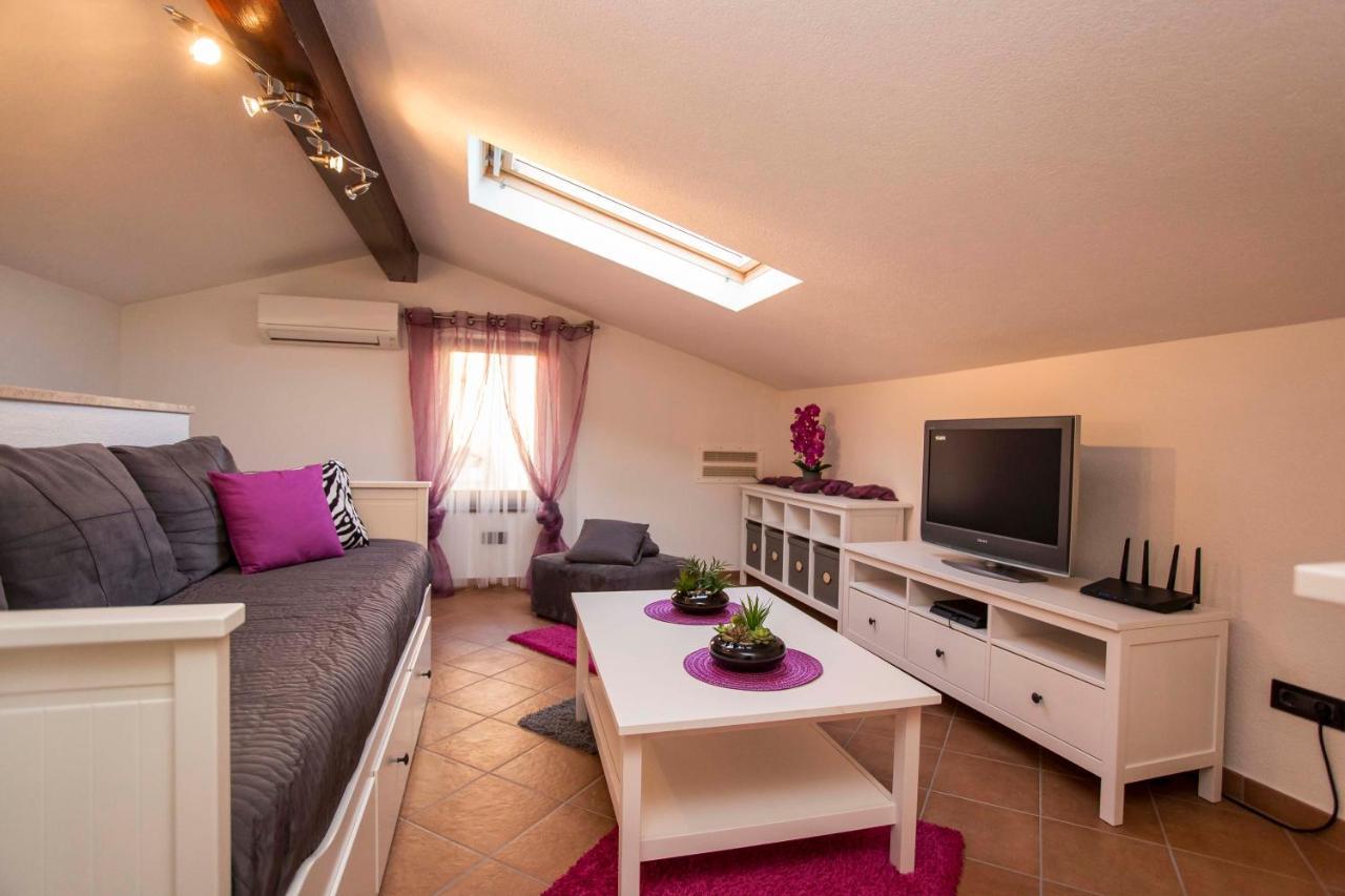 Holiday House Alex Rovinj Bagian luar foto
